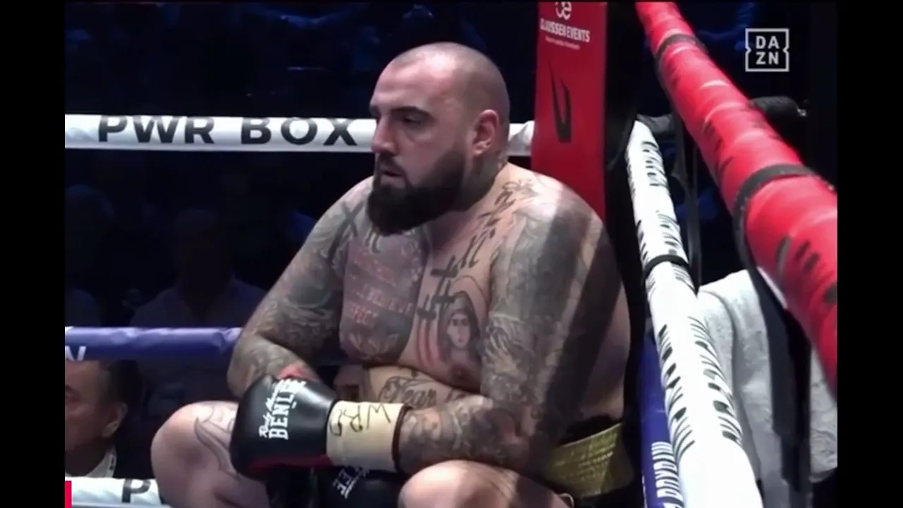 Першим ударом. Знаменитий український супертяж за 13 секунд виграв чемпіонський бій нокаутом. Відео