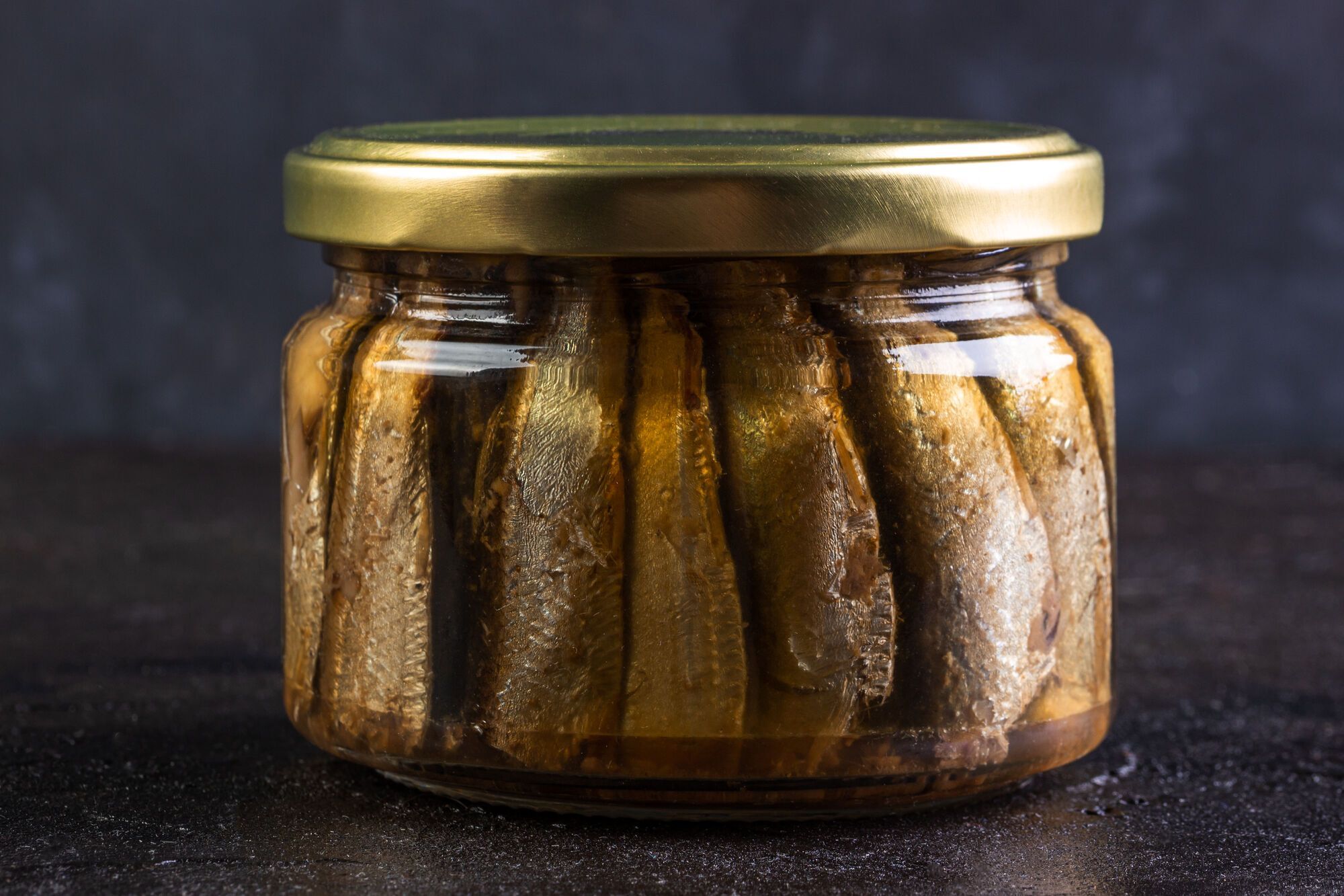 Какие шпроты самые полезные и как выбрать качественные: Грубич раскрывает секреты о деликатесе