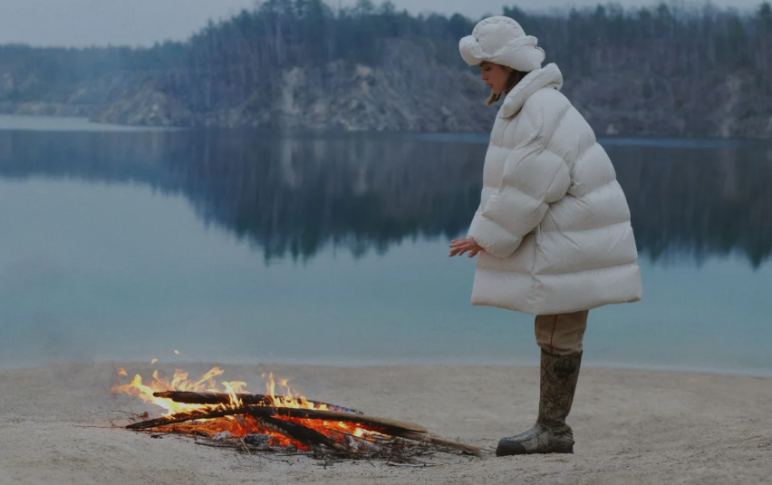 Стильные и хорошо согревают: топ-5 самых модных пуховиков на зиму 2025–2026