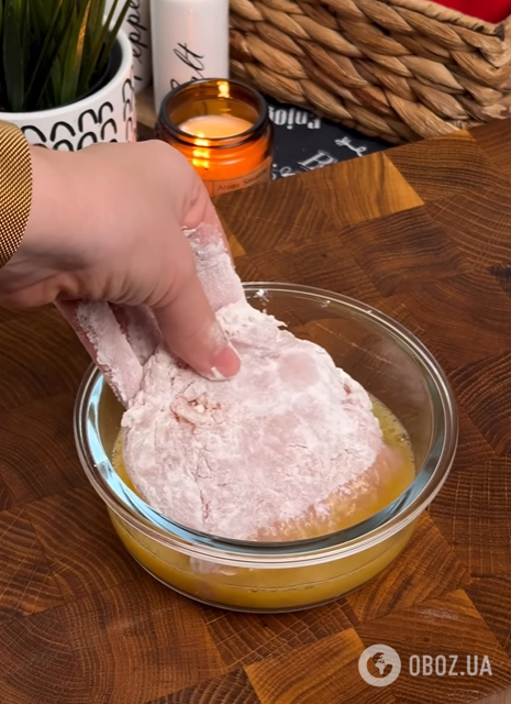 Сытные куриные конвертики с ветчиной и сыром: готовятся за считанные минуты