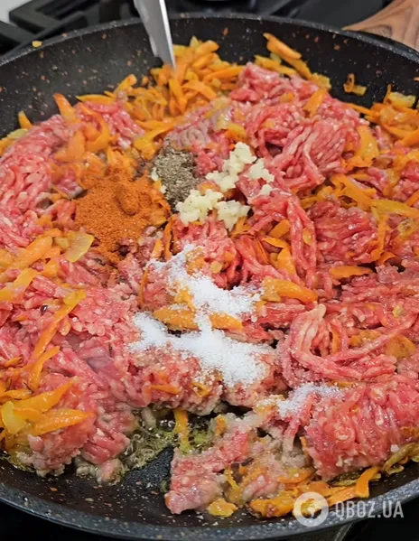 Гречка по-панськи з фаршем та овочами: як смачно і ситно приготувати буденну кашу