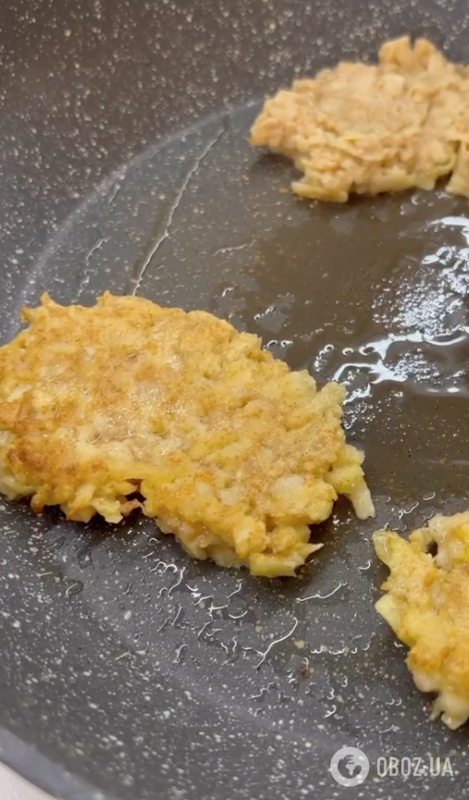 Вкусные оладьи из яблок: самый легкий рецепт блюда, которая понравится всем