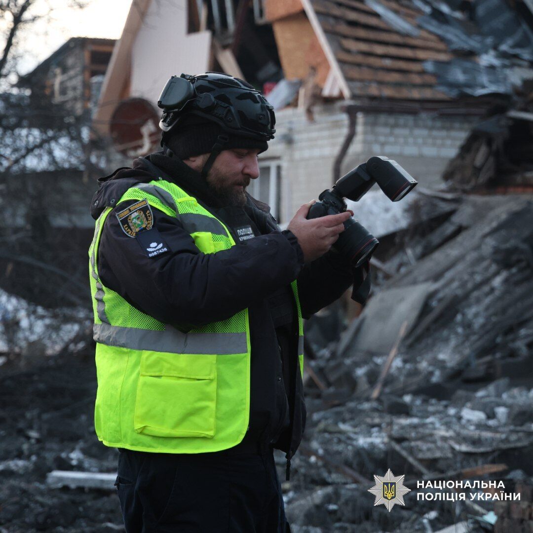 Росія атакувала КАБами Харків: одна жінка загинула, є постраждалі. Фото