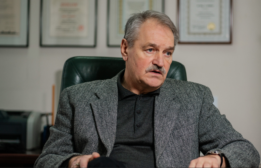 "Жизнь жесткая – подбрасывает соблазны". Психиатр Олег Чабан озвучил один личный вопрос, который может спасти отношения на расстоянии