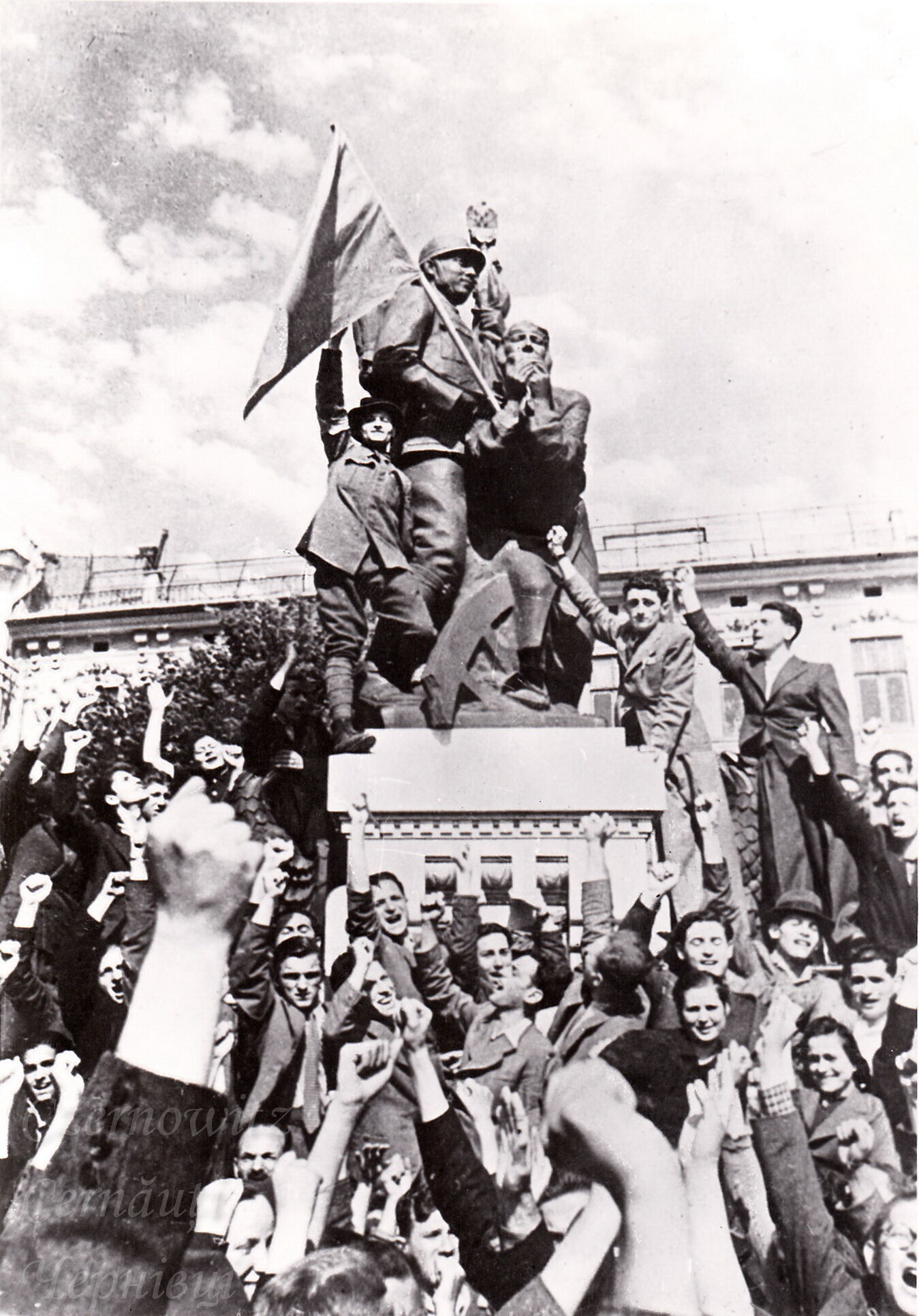 Черновцы в 1940 году: в сети показали исторические фото