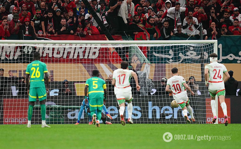 Грандиозный скандал: команда ушла с финала Кубка Африки из-за назначенного пенальти, но вернулась и выиграла. Видео