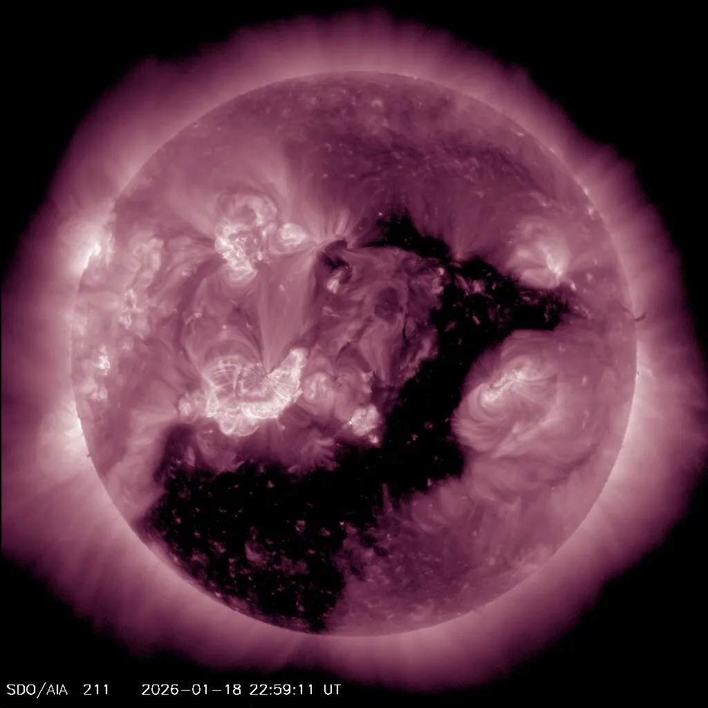 На Сонці зафіксували спалах максимально можливого класу Х: коли чекати магнітну бурю на Землі. Фото