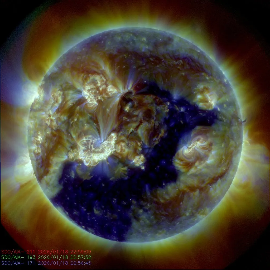 На Сонці зафіксували спалах максимально можливого класу Х: коли чекати магнітну бурю на Землі. Фото