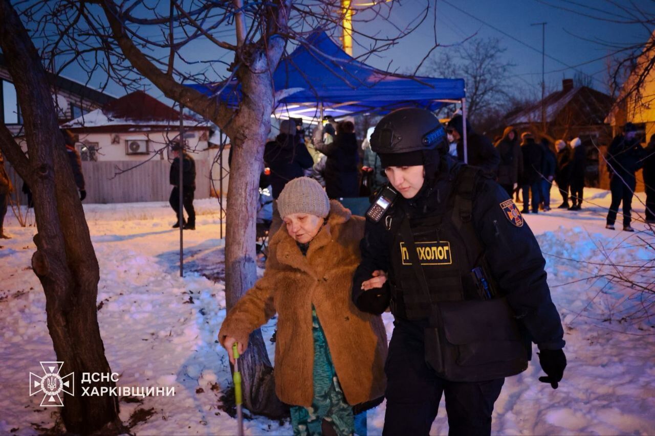 Росія атакувала КАБами Харків: одна жінка загинула, є постраждалі. Фото