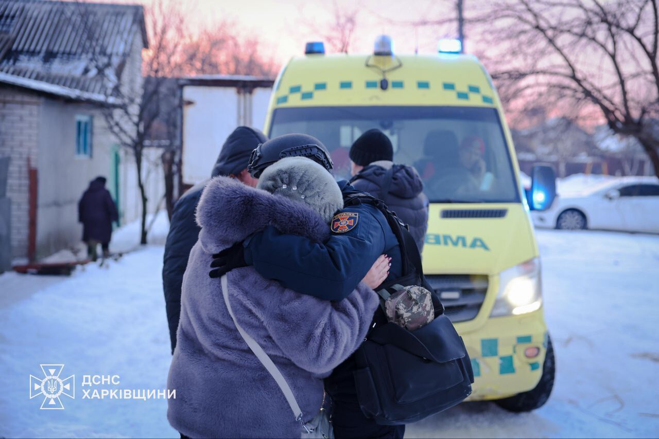 Росія атакувала КАБами Харків: одна жінка загинула, є постраждалі. Фото