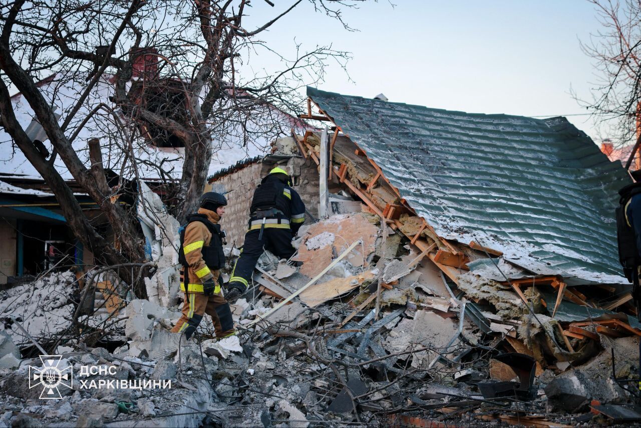 Росія атакувала КАБами Харків: одна жінка загинула, є постраждалі. Фото