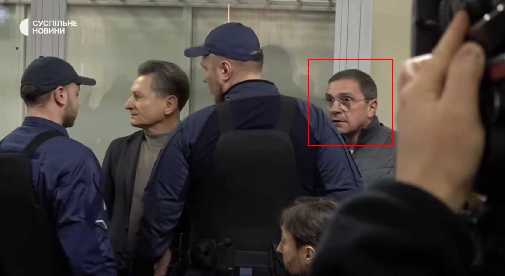 Депутат от "Батьківщини", который сам фигурирует в уголовном деле, пытался сорвать заседание ВАКС по Тимошенко. Видео