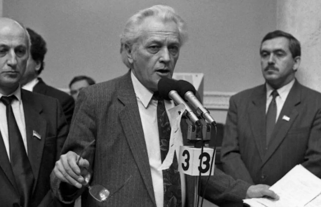 "Раньше русский в Торонто не слышали". Василий Попадюк – про зажиточных украинцев на социалке в Канаде, тестя Степана Хмару и страхи Василия Зинкевича