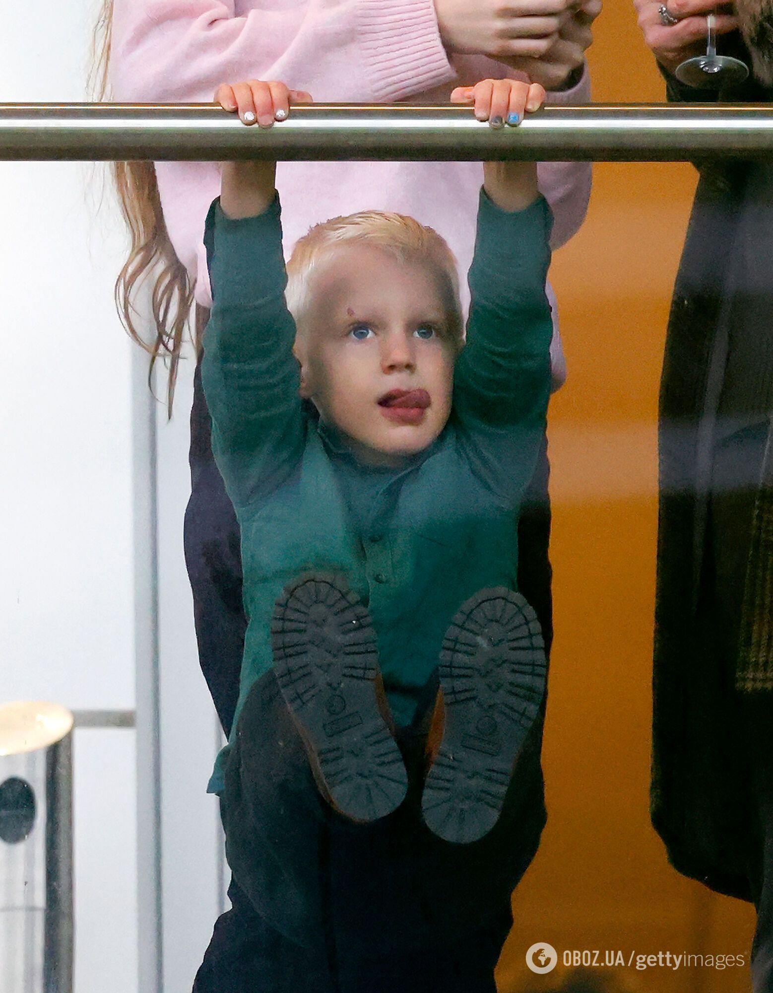 У принца Луї з'явився конкурент: ще одна королівська дитина стала зіркою через витівки на публіці. Фото