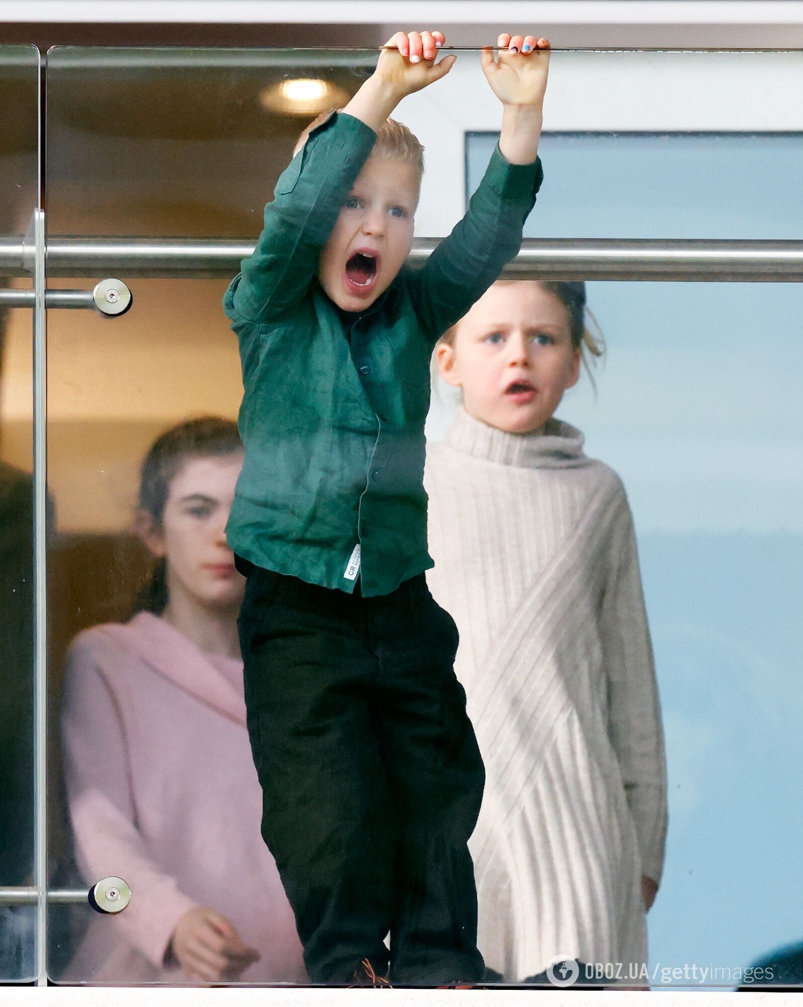 У принца Луї з'явився конкурент: ще одна королівська дитина стала зіркою через витівки на публіці. Фото