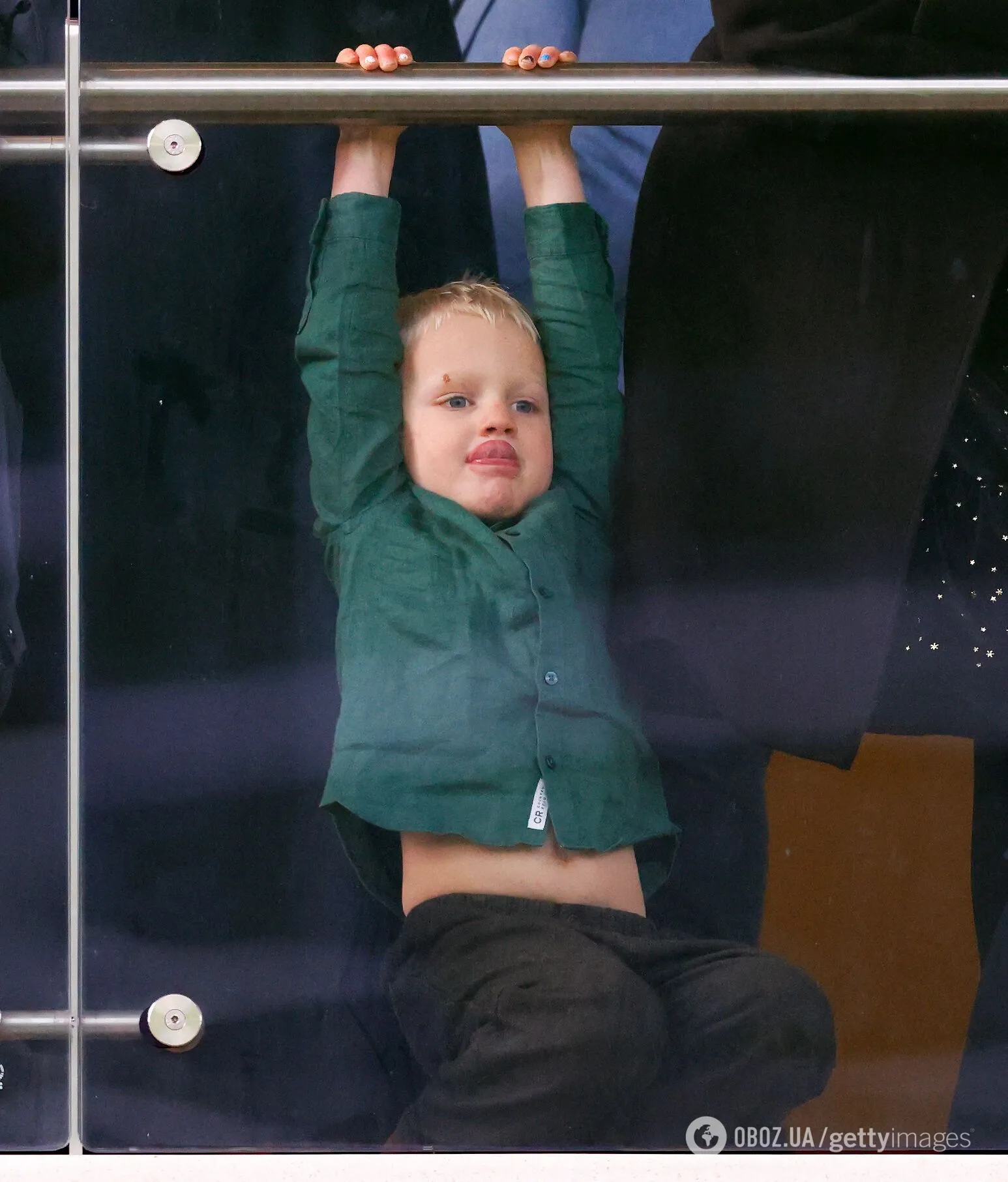 У принца Луї з'явився конкурент: ще одна королівська дитина стала зіркою через витівки на публіці. Фото