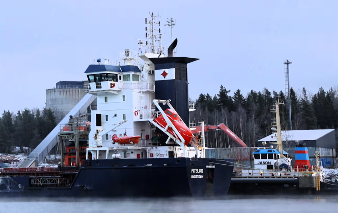 На судне, которое подозревают в повреждении кабеля в Балтийском море, нашли подсанкционный груз