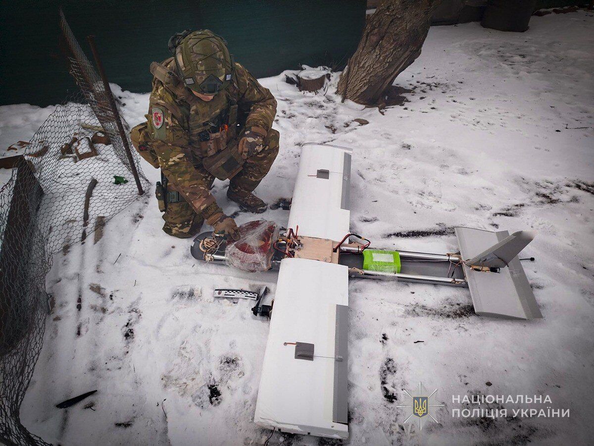 Росіяни тероризують жителів прикордоння безпілотниками з протитанковими мінами. Фото