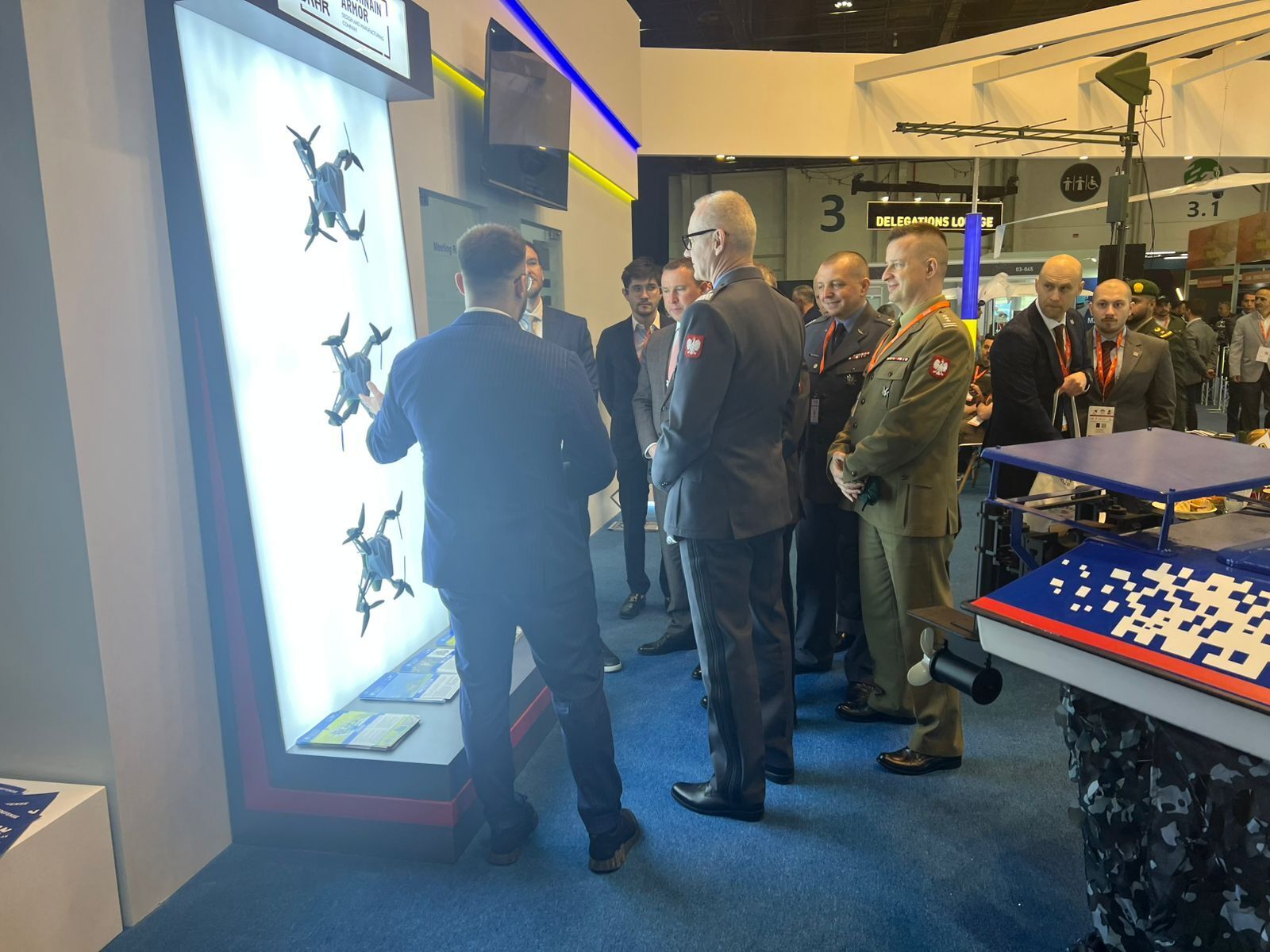 NAUDI провела демонстрацію дистанційного управління НРК та бойових БпЛА для польської делегації