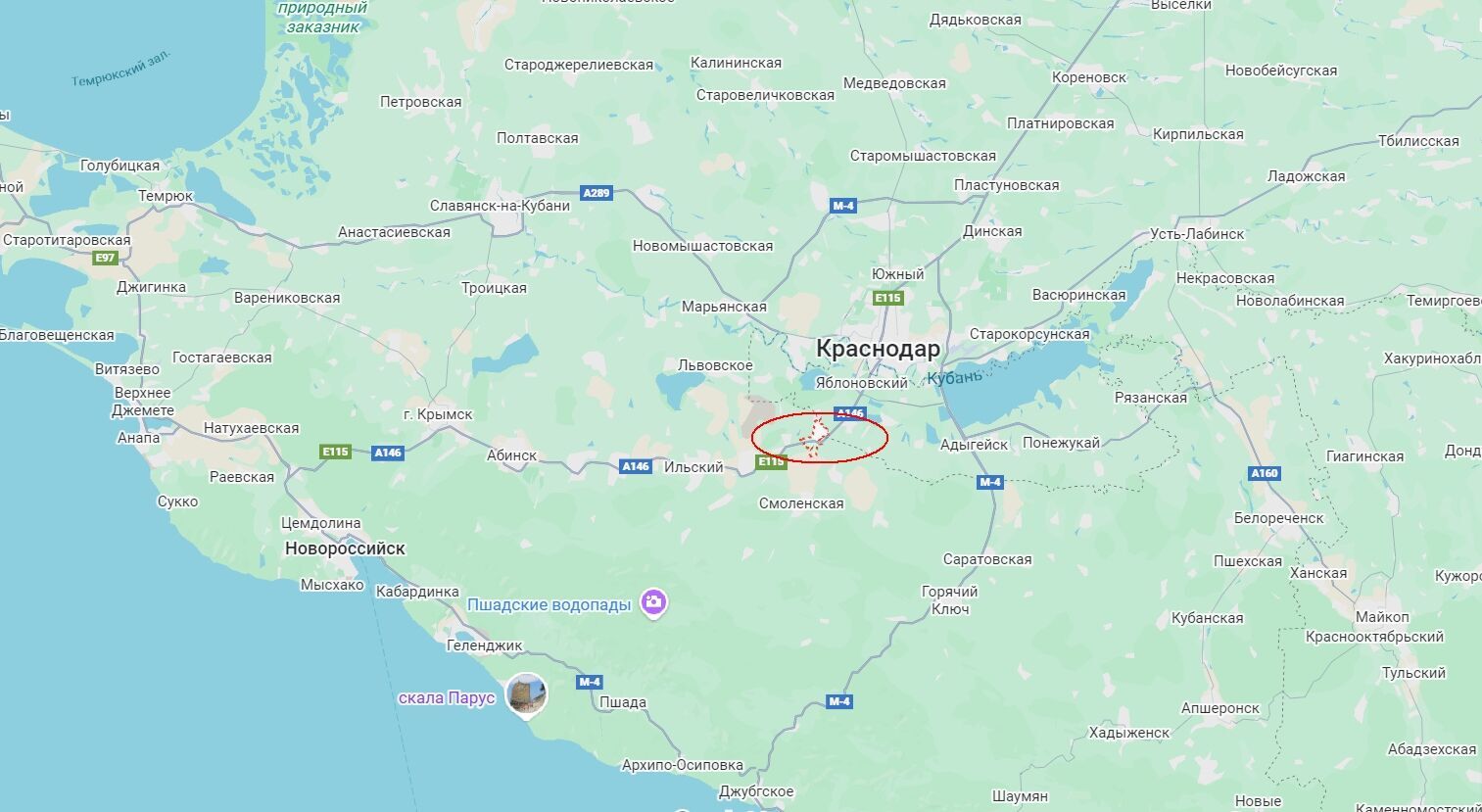 ППО б'є по своїх: у Краснодарському краї росіяни зафіксували пуск ракет і траєкторію польоту в житлові будинки. Відео