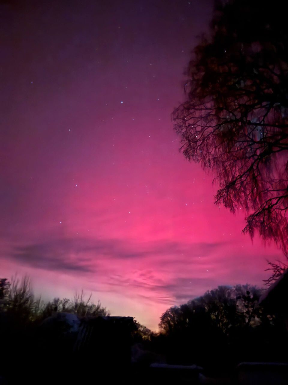 Над Україною фіксують полярне сяйво: що це за явище. Фото
