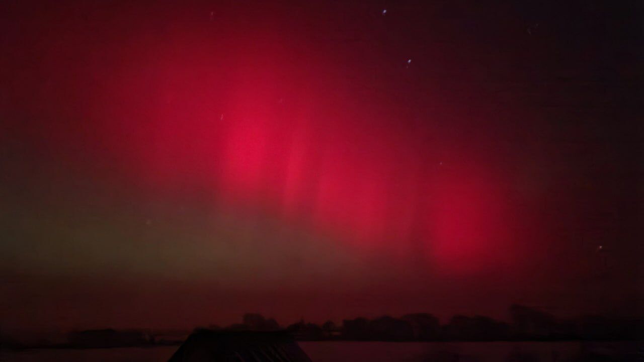 Полярне сяйво в Україні викликала екстремальна магнітна буря: деталі та видовищні фото