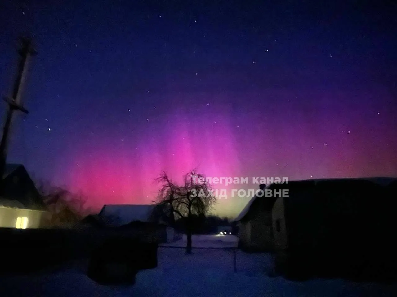 Над Україною другий день спостерігається полярне сяйво: що це за явище. Фото та відео