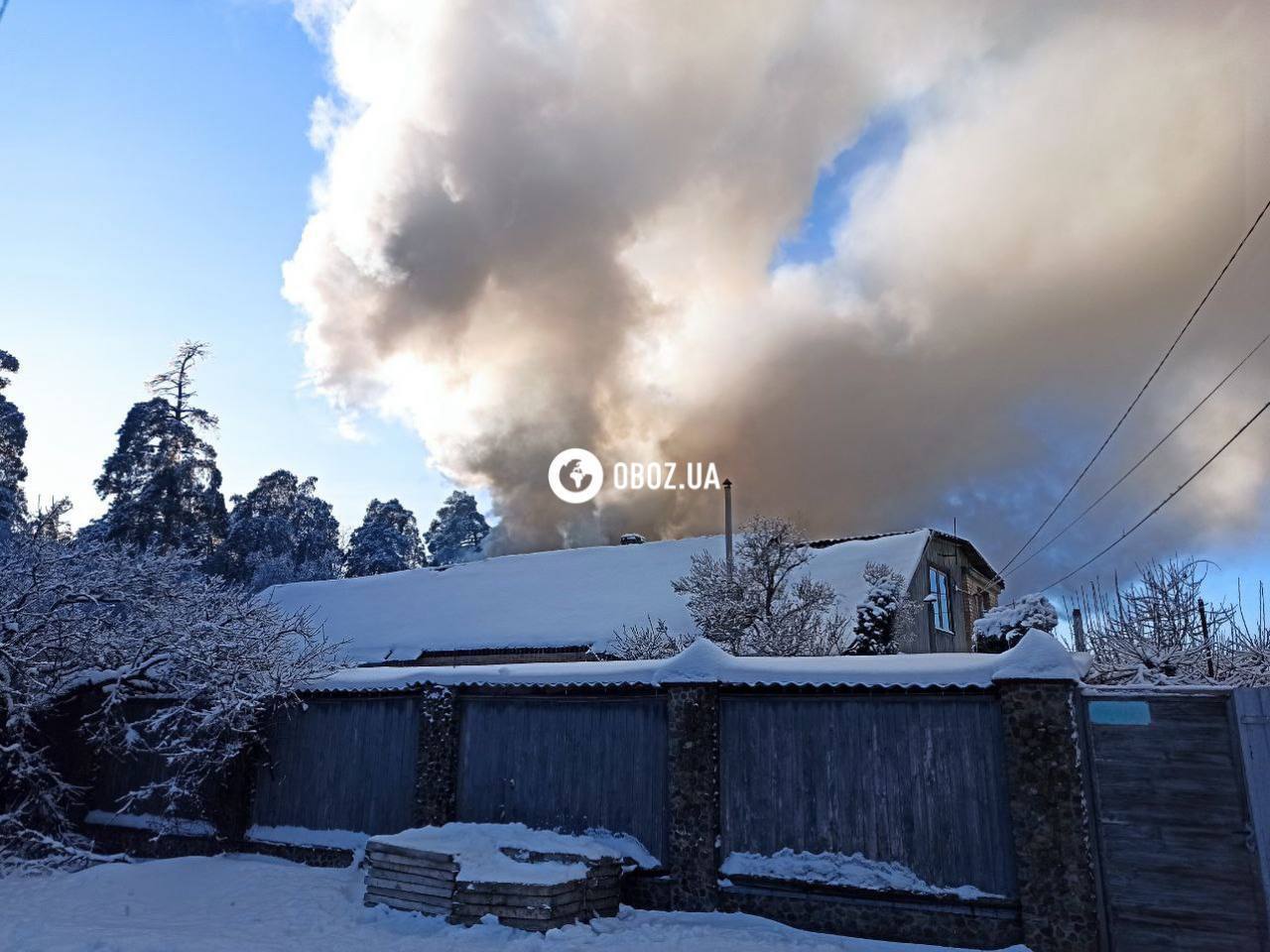 Під Києвом горів Центр реабілітації. Подробиці та фото масштабної пожежі