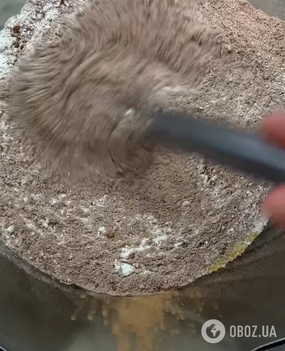 Як спекти пористе шоколадне брауні до чаю: дуже просте тісто