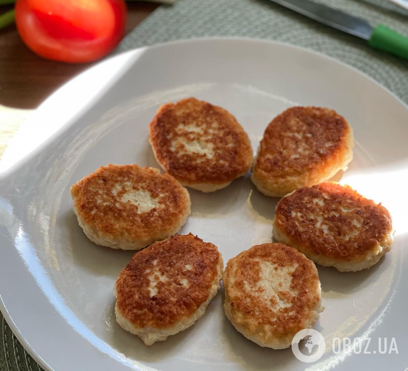 Що додати у фарш для курячих котлет, щоб вони були соковитими та м'якими: лише один інгредієнт