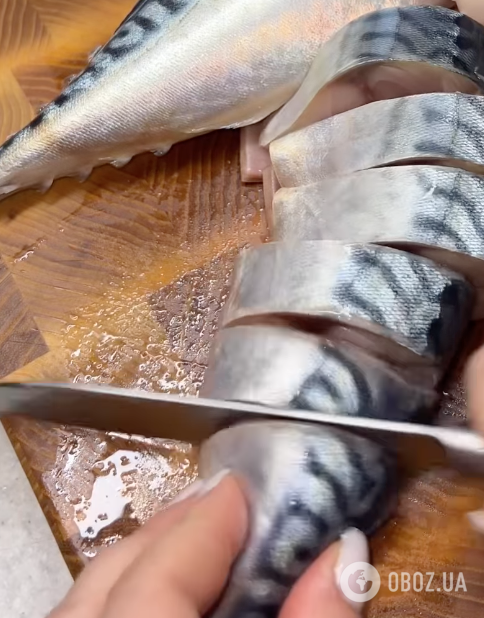 Как вкусно замариновать скумбрию: самый легкий рецепт