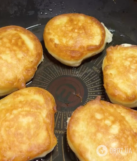 Пишні та смачні оладки: розповідаємо, що додати в тісто