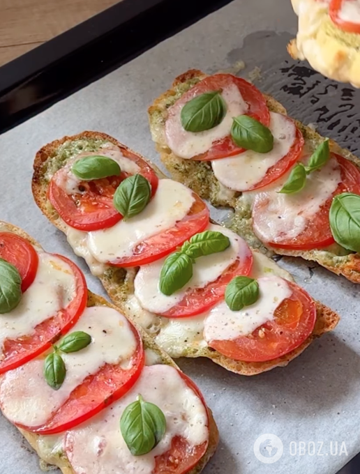 Горячие бутерброды "Капрезе" для перекуса: делимся рецептом очень вкусного блюда для перекуса