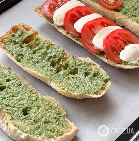 Горячие бутерброды "Капрезе" для перекуса: делимся рецептом очень вкусного блюда для перекуса
