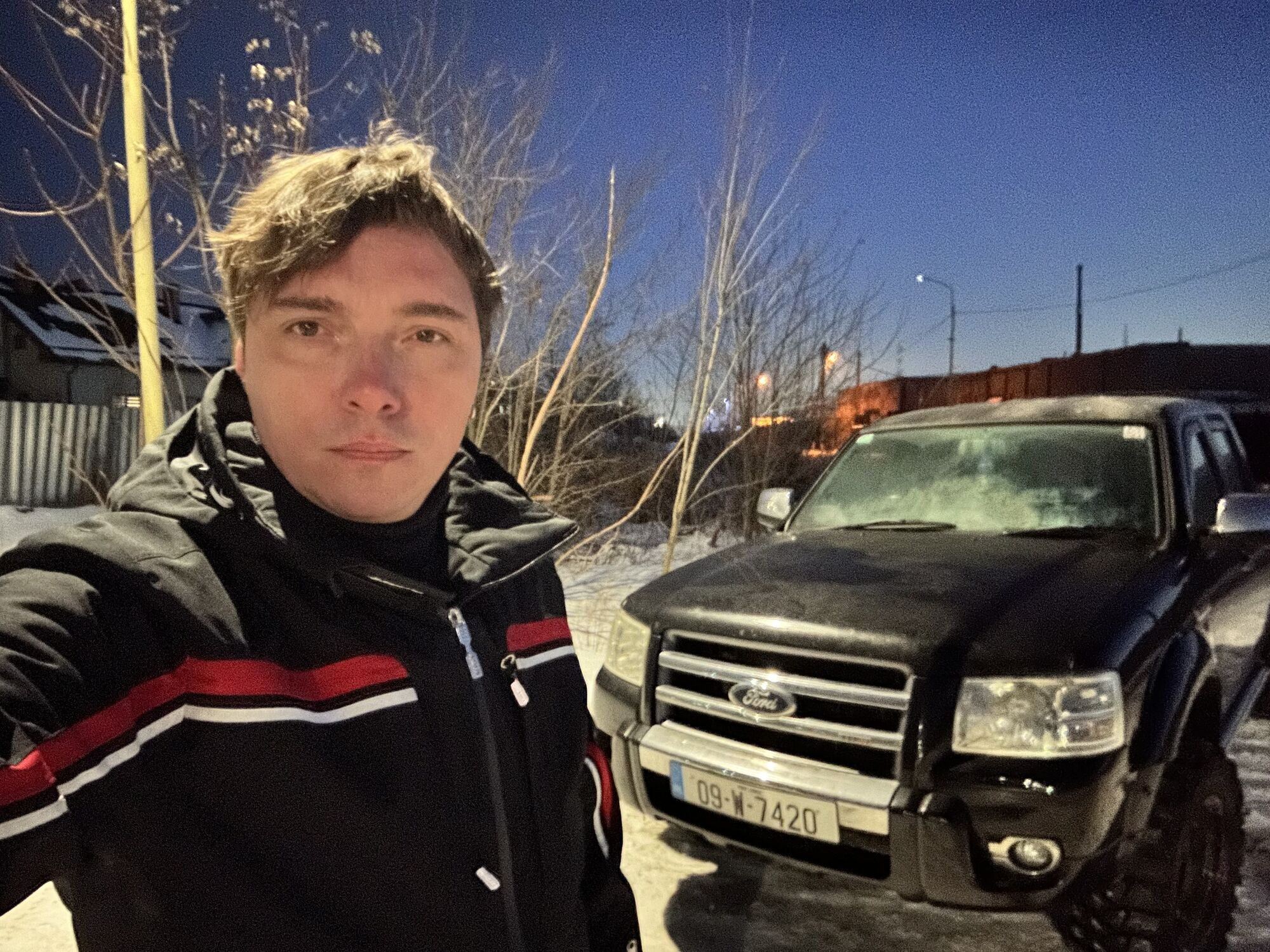 "Если хотим победить, то служить должны все". Писатель Андрей Любка, который передал на фронт 415 авто, решил мобилизоваться