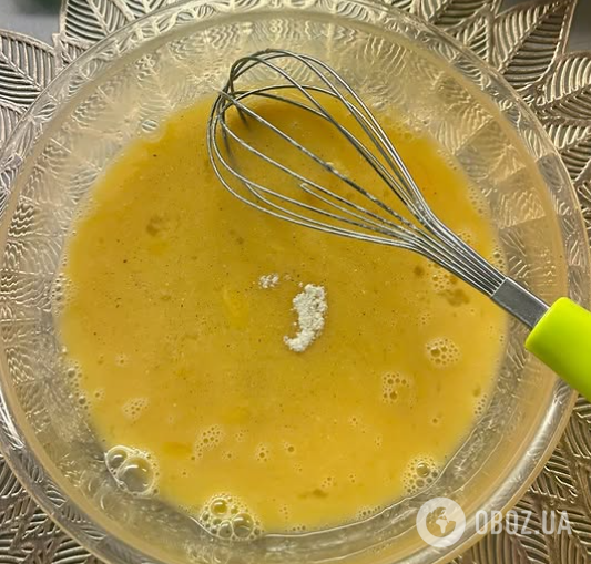 Тонкие блины из яблочного теста: получатся очень нежными и не порвутся