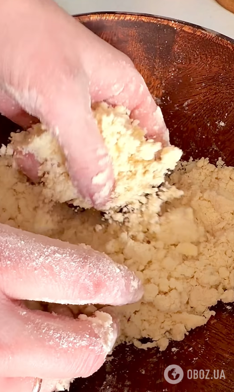 Як приготувати смачний сирний крекер в домашніх умовах: всього чотири інгредієнти