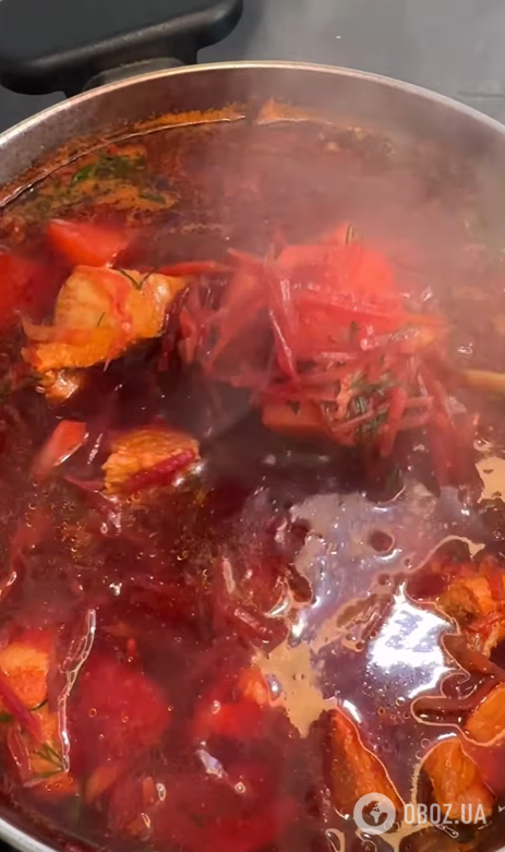 Наваристый красный борщ на ужин: делимся самым простым пошаговым рецептом