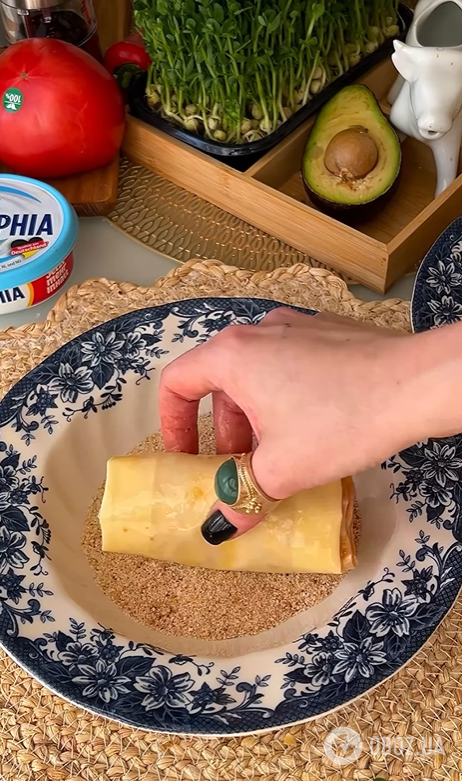 Ліниві рулетики з тіста філо: додайте всередину багато сиру та м'ясо