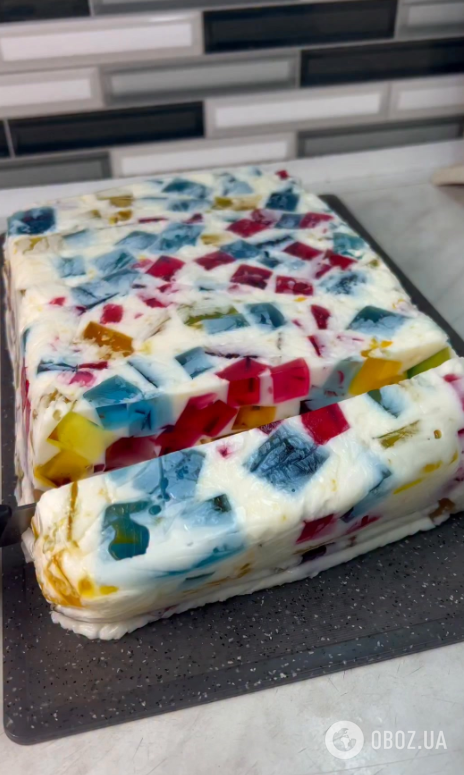 "Бите скло" на йогурті: як приготувати звичний десерт по-новому