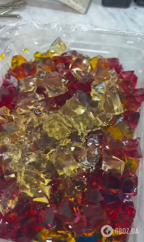 "Бите скло" на йогурті: як приготувати звичний десерт по-новому