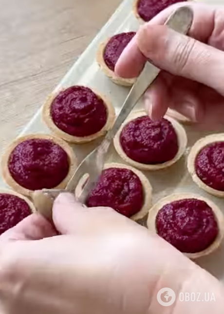 Полезная и вкусная закуска из свеклы и сельди: самый простой рецепт блюда на скорую руку