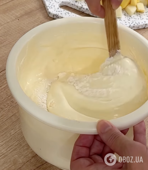 Пышная домашняя "Шарлотка": самый простой и быстрый рецепт домашнего десерта