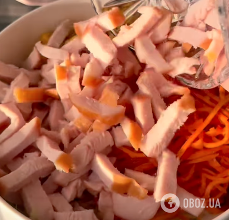 Корисний і смачний салат із пекінської капусти: легкий рецепт страви, яку можна їсти щодня