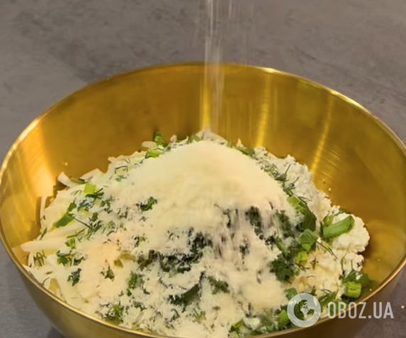 Конвертики з лаваша з сирною начинкою і в хрусткому клярі: рецепт бюджетної та смачної страви