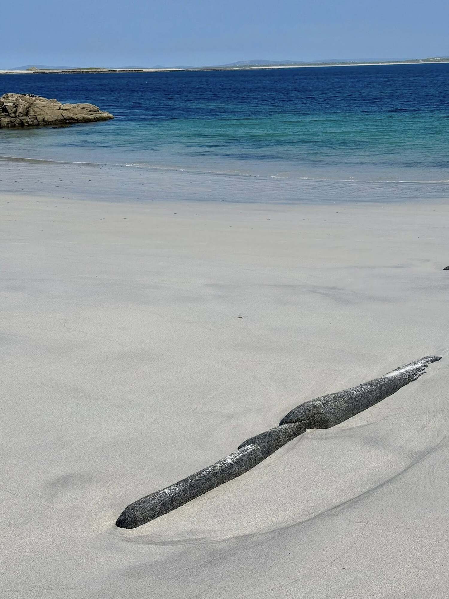 У берегов Ирландии есть заброшенные острова: почему там никто не живет уже более 80 лет