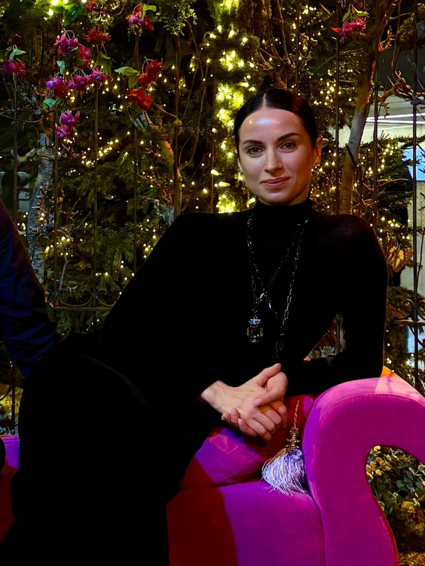 Скористався бронею від театру: заслужений артист та прима Нацопери хотіли розважити європейців "Лебединим озером", але нажили собі проблем