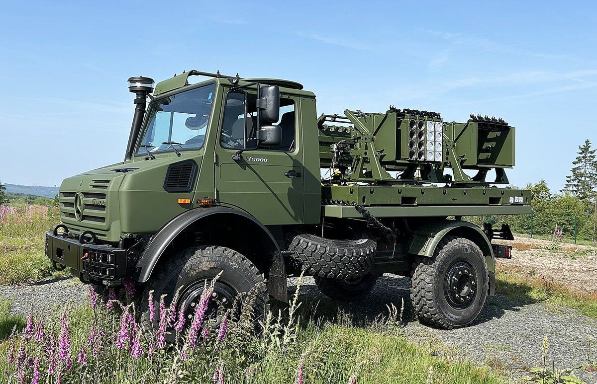 Готується зупиняти російські танки? Німеччина планує замовити системи дистанційного мінування на гусеничному БТР. Фото, відео