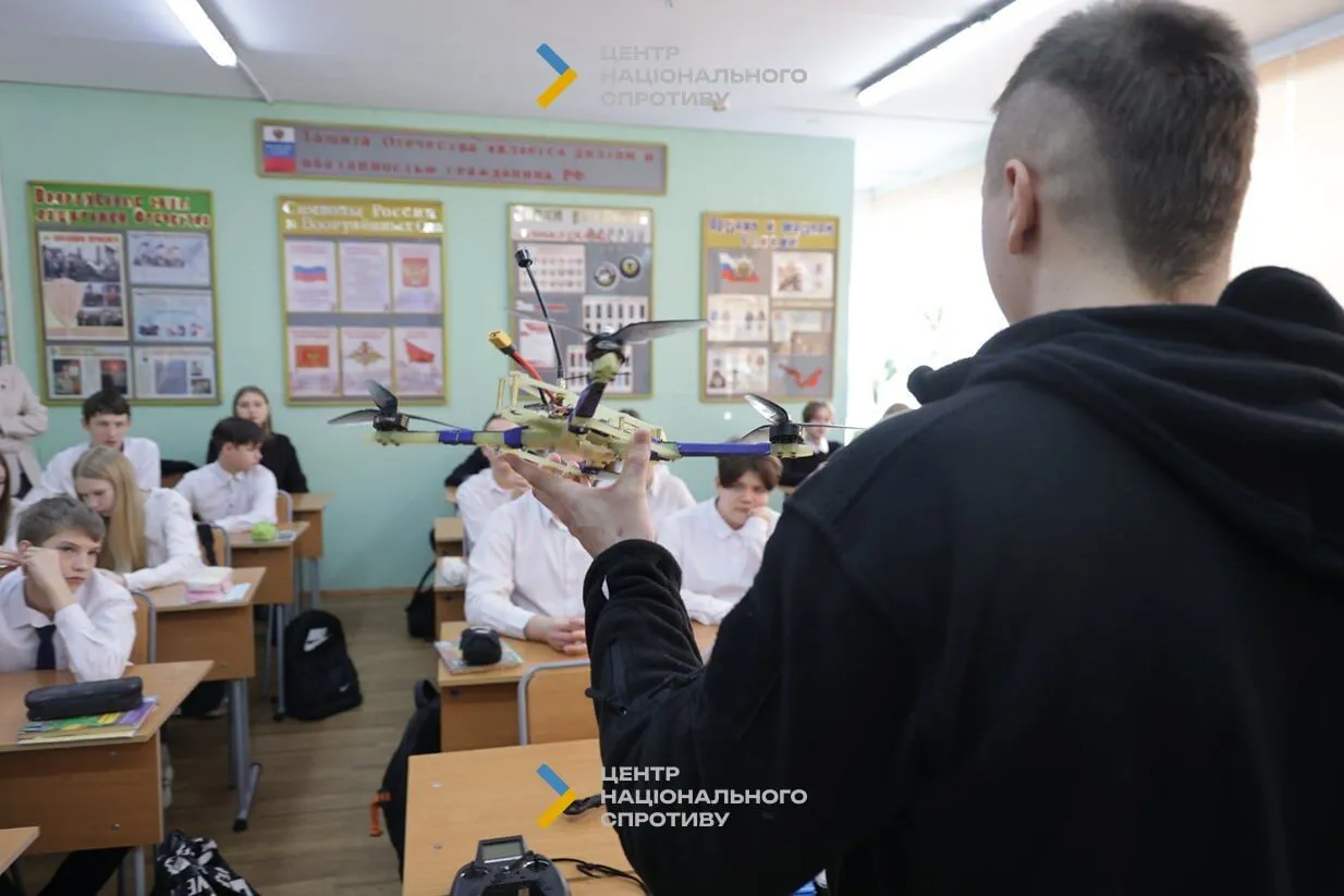 "Тут прав тот, у кого ствол, – законы не действуют": на оккупированной территории начался новый виток охоты на местных жителей