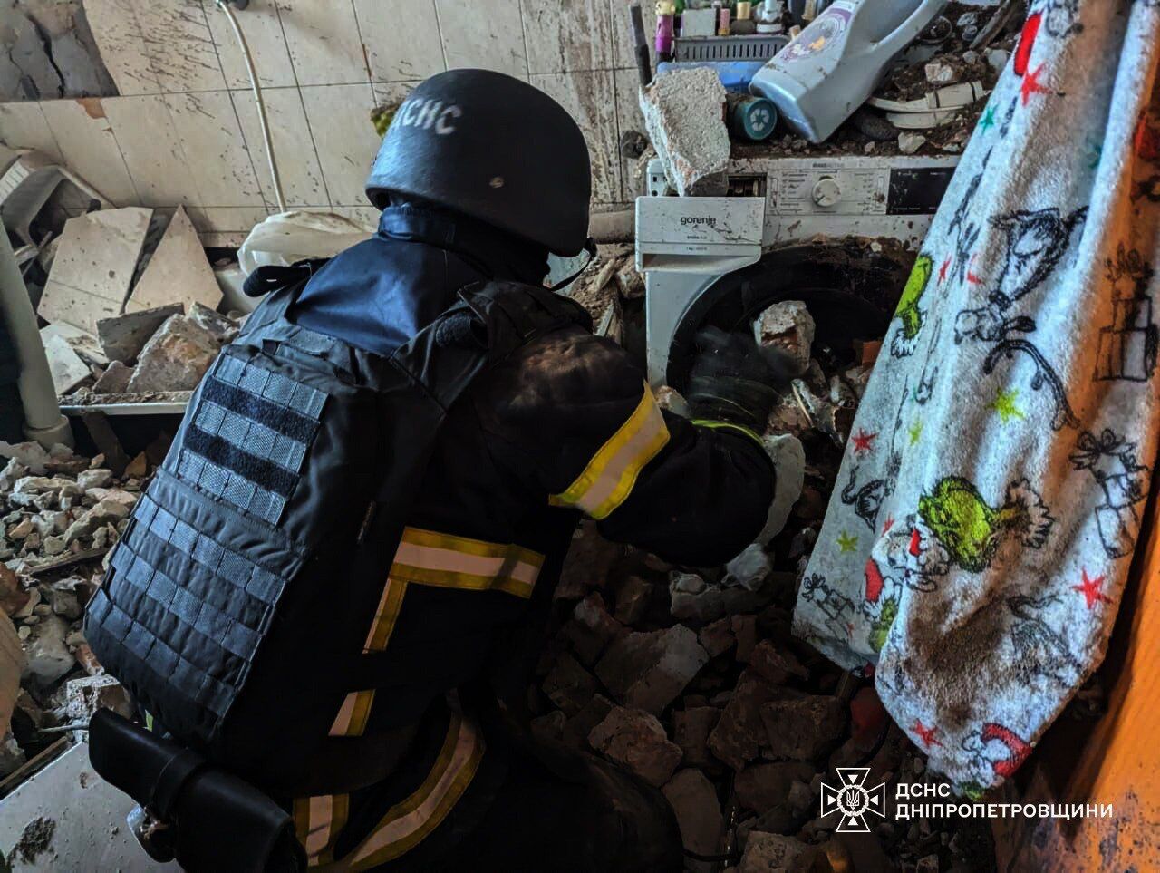 Росія завдала ракетного удару по Кривому Рогу: постраждали 11 людей, серед них – діти. Фото і відео